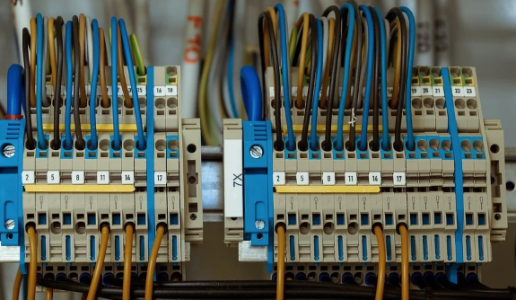 How to Size Circuit Breakers and Fuses for Motors